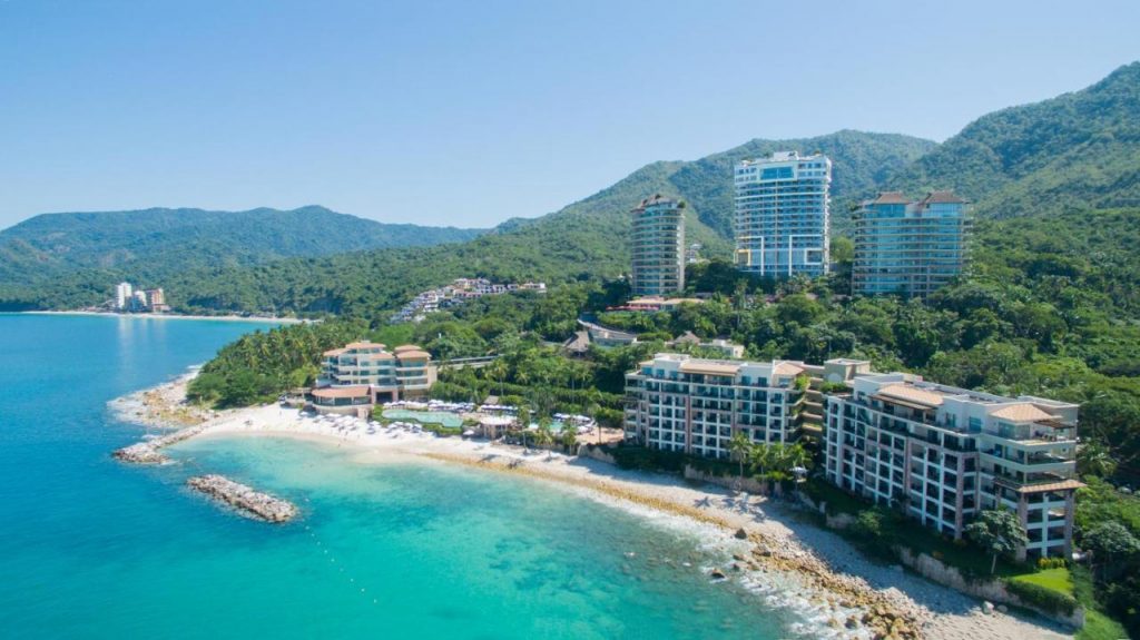 puerto vallarta hotel on the beach with turquoise blue water