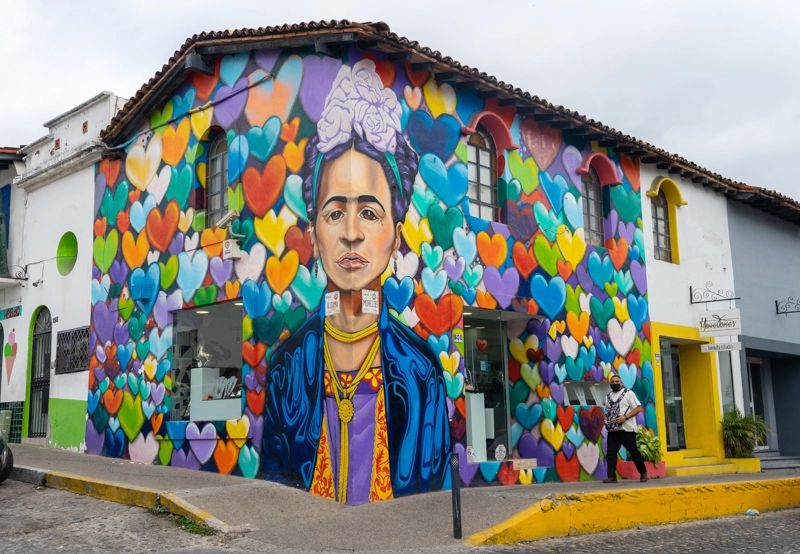 street art in puerto valarta