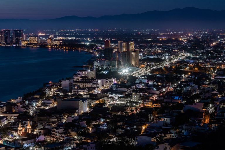 15 Fun Things to do in Puerto Vallarta at Night [2023]