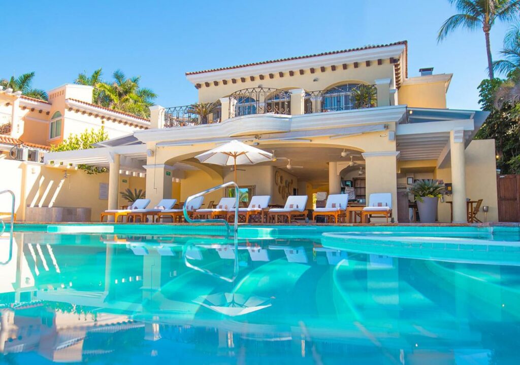 pool at casa velas