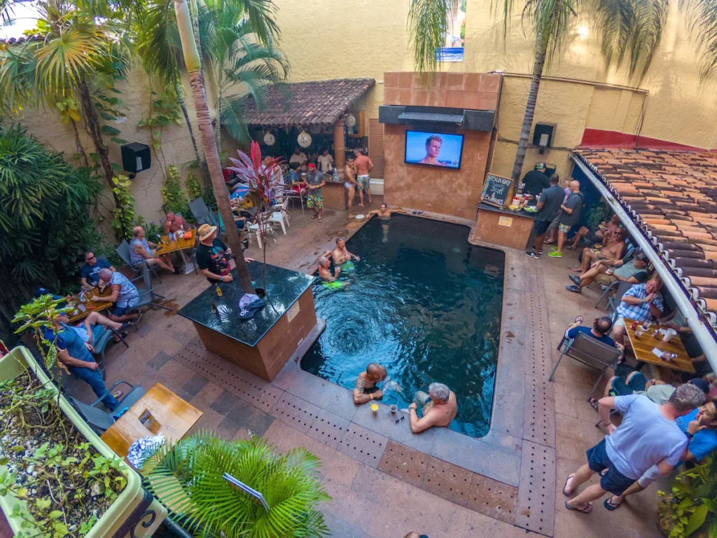 Outdoor pool at Hotel Mercurio