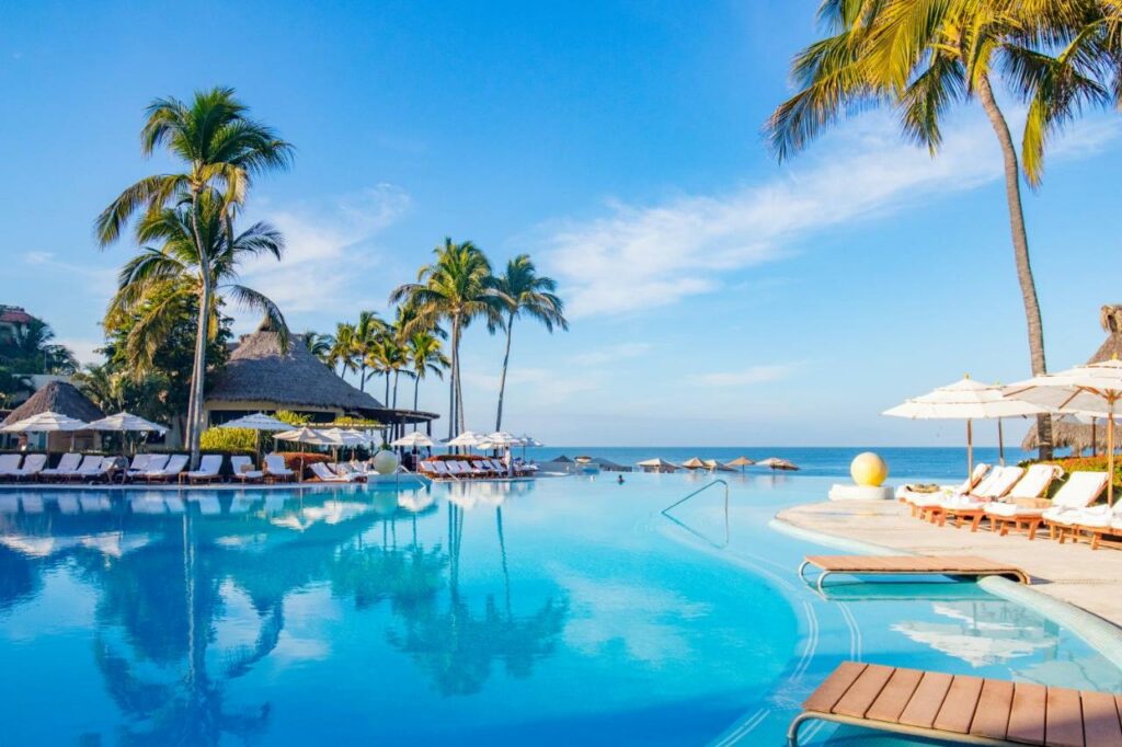 Grand Velas Pool