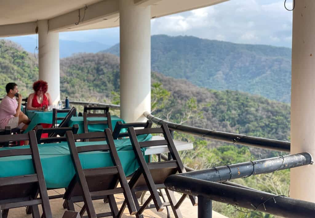 as Carmelitas offers a breathtaking view of the majestic mountains surrounding Puerto Vallarta. From the restaurant's vantage point, guests are treated to a panorama ofpuerto vallartas mountain landscapes